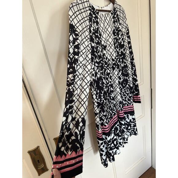 Eliza J Floral Shift Dress Womens Size 12 Black White Classic Round Neck - Picture 2 of 10